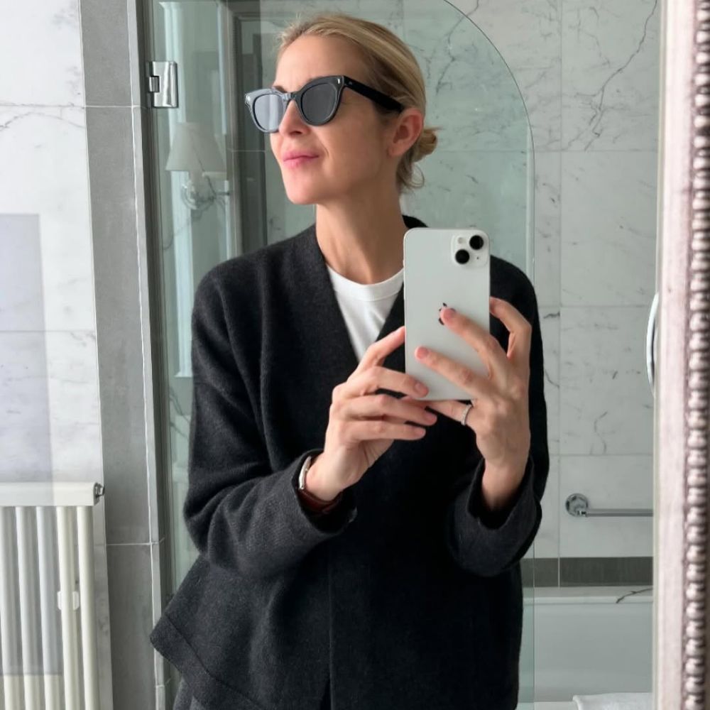 nữ diễn viên Gossip Girl để mặt mộc và selfie trước gương