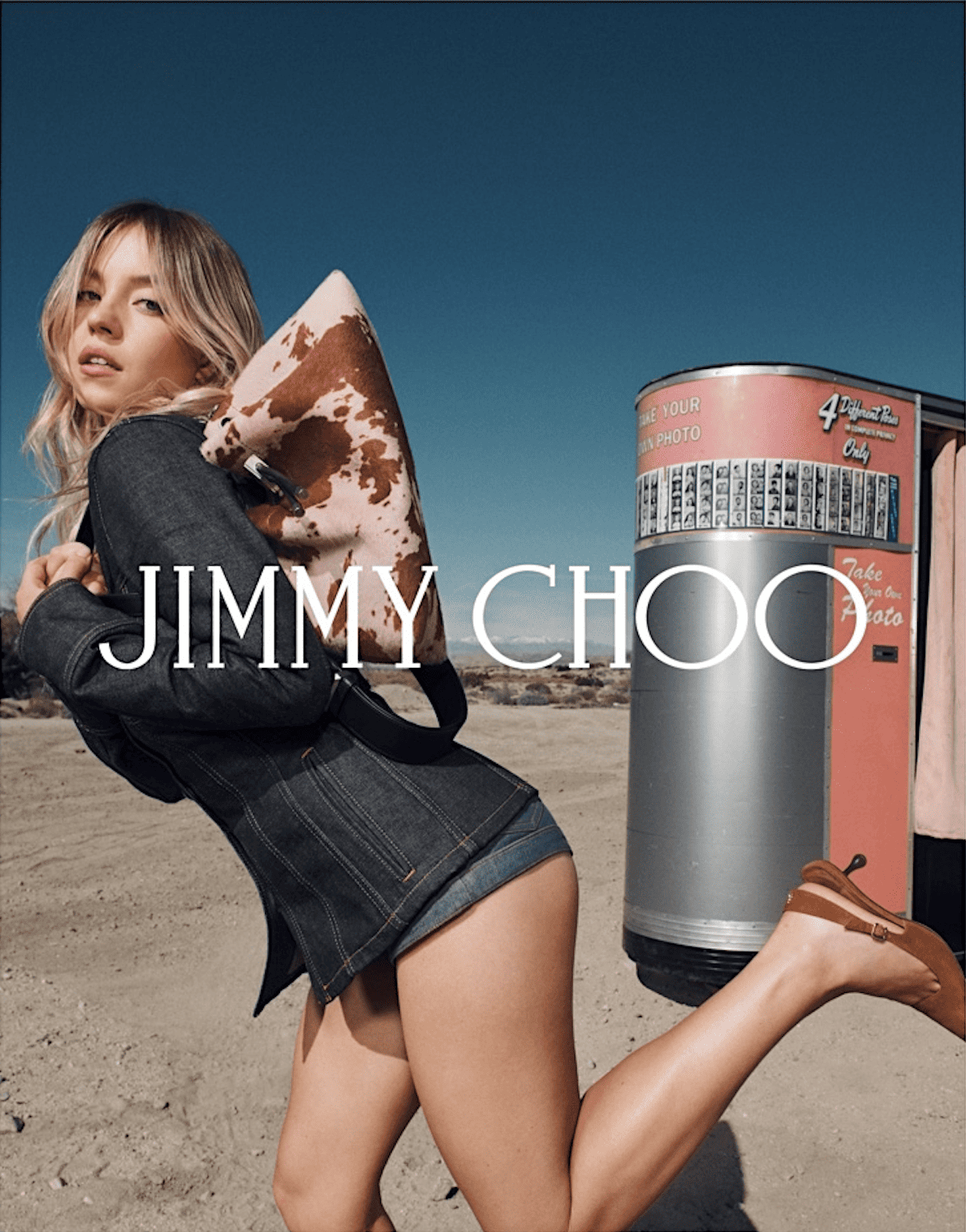 sydney sweeny diện thời trang jimmy choo