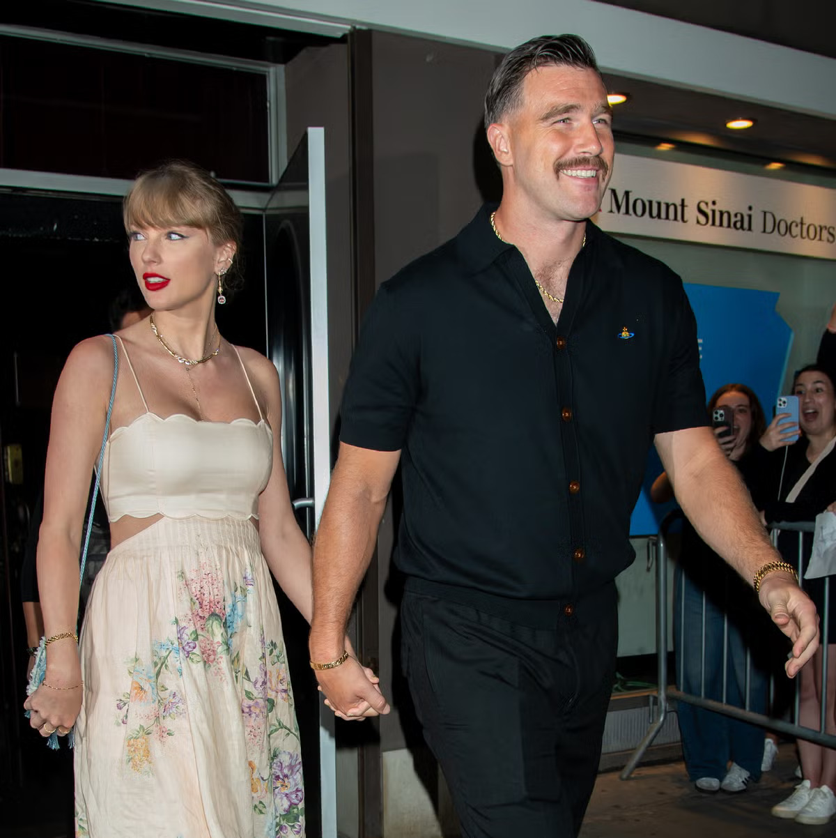 cặp đôi travis kelce và taylor swift
