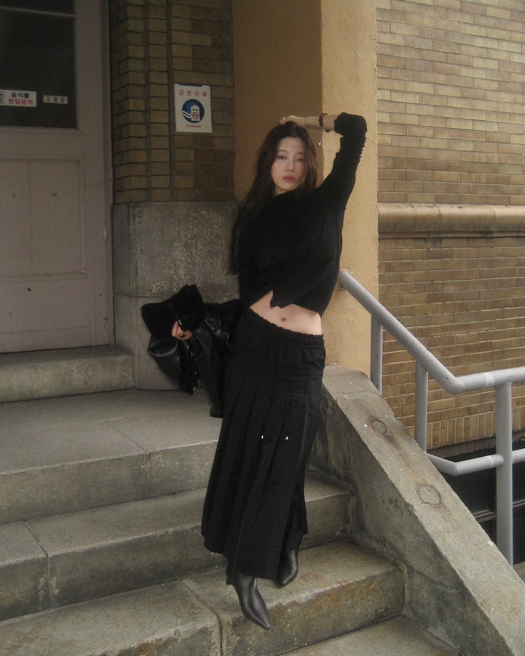 bản phối áo tay dài all black 