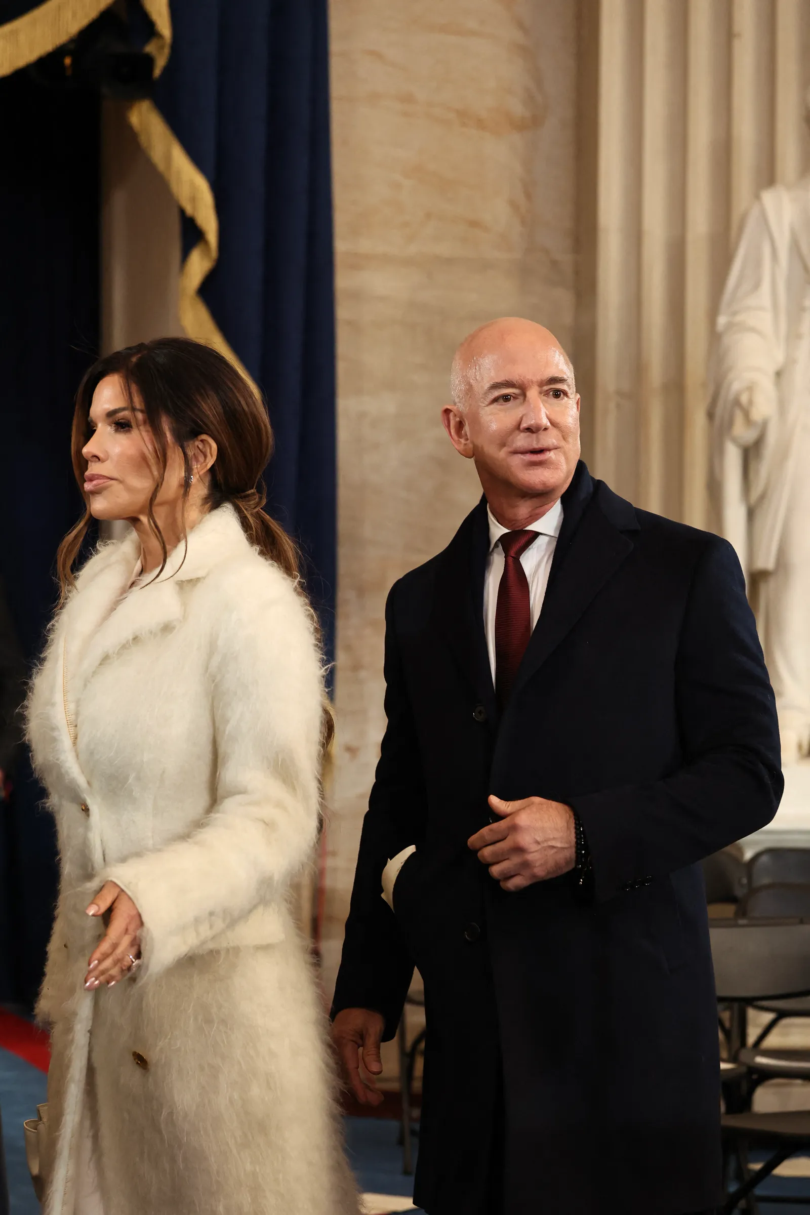 Thời trang tham dự lễ nhậm chức của khách mời Melania Trump