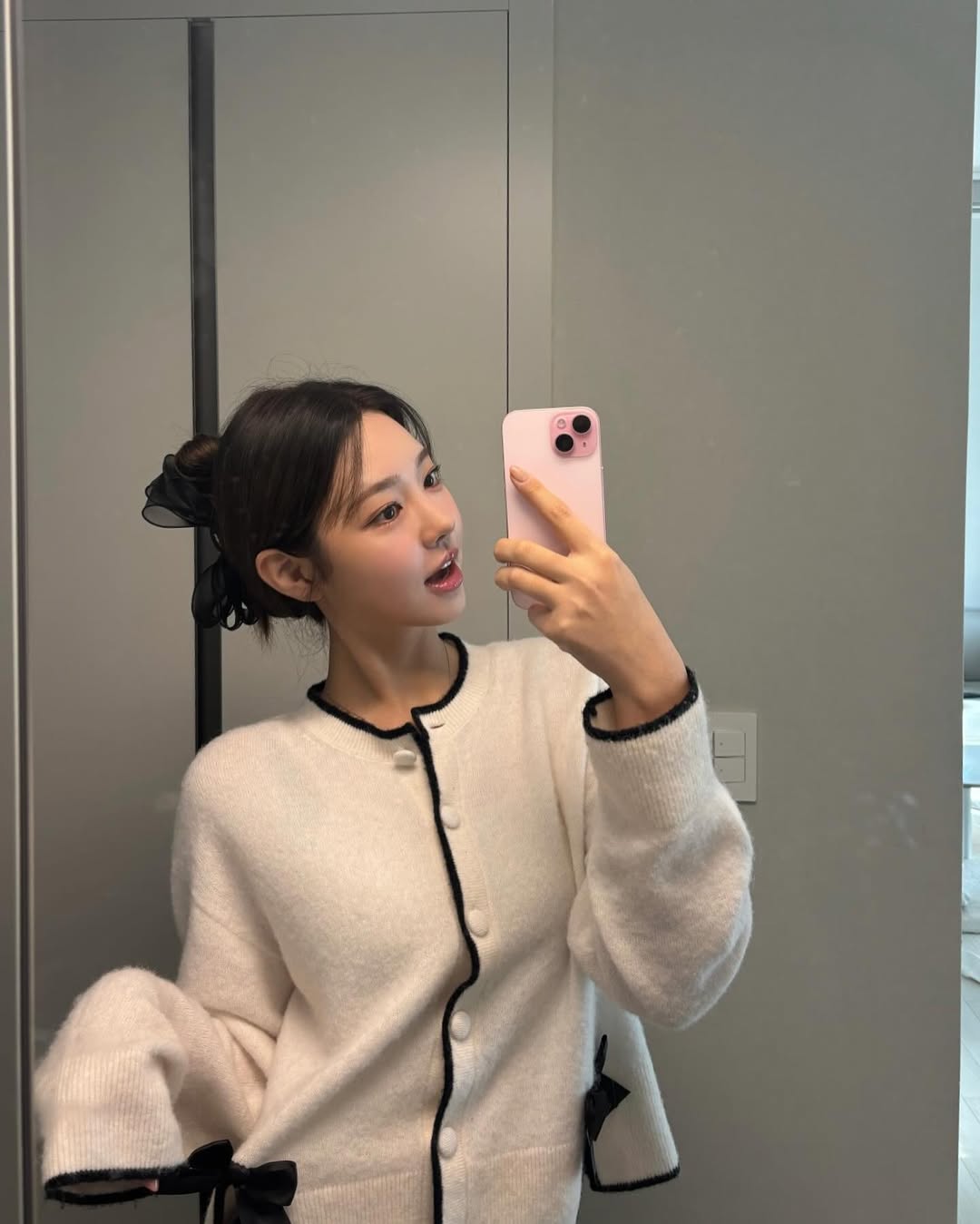 áo len cast nữ Địa Ngục Độc Thân