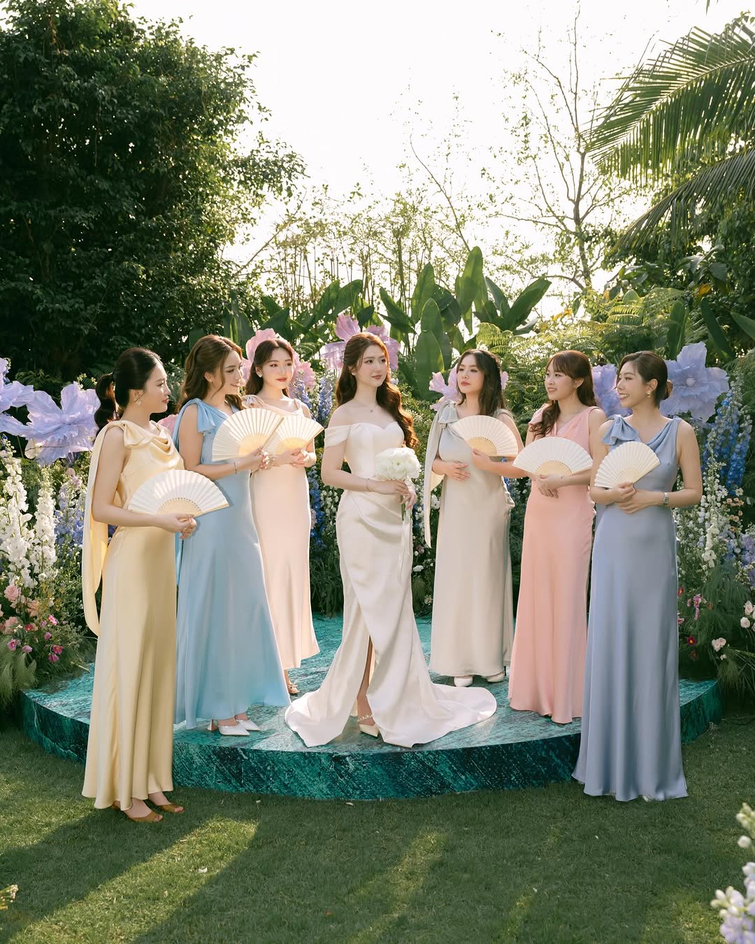 thiết kế đầm cưới lụa hà my