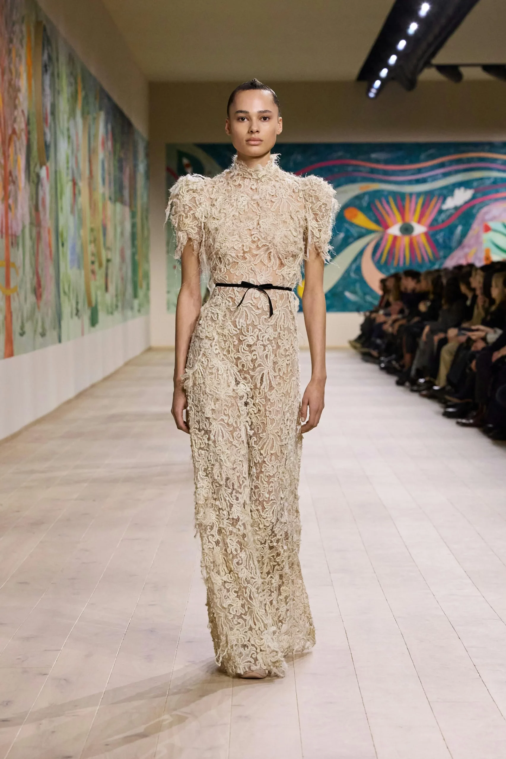 váy ren trắng Dior