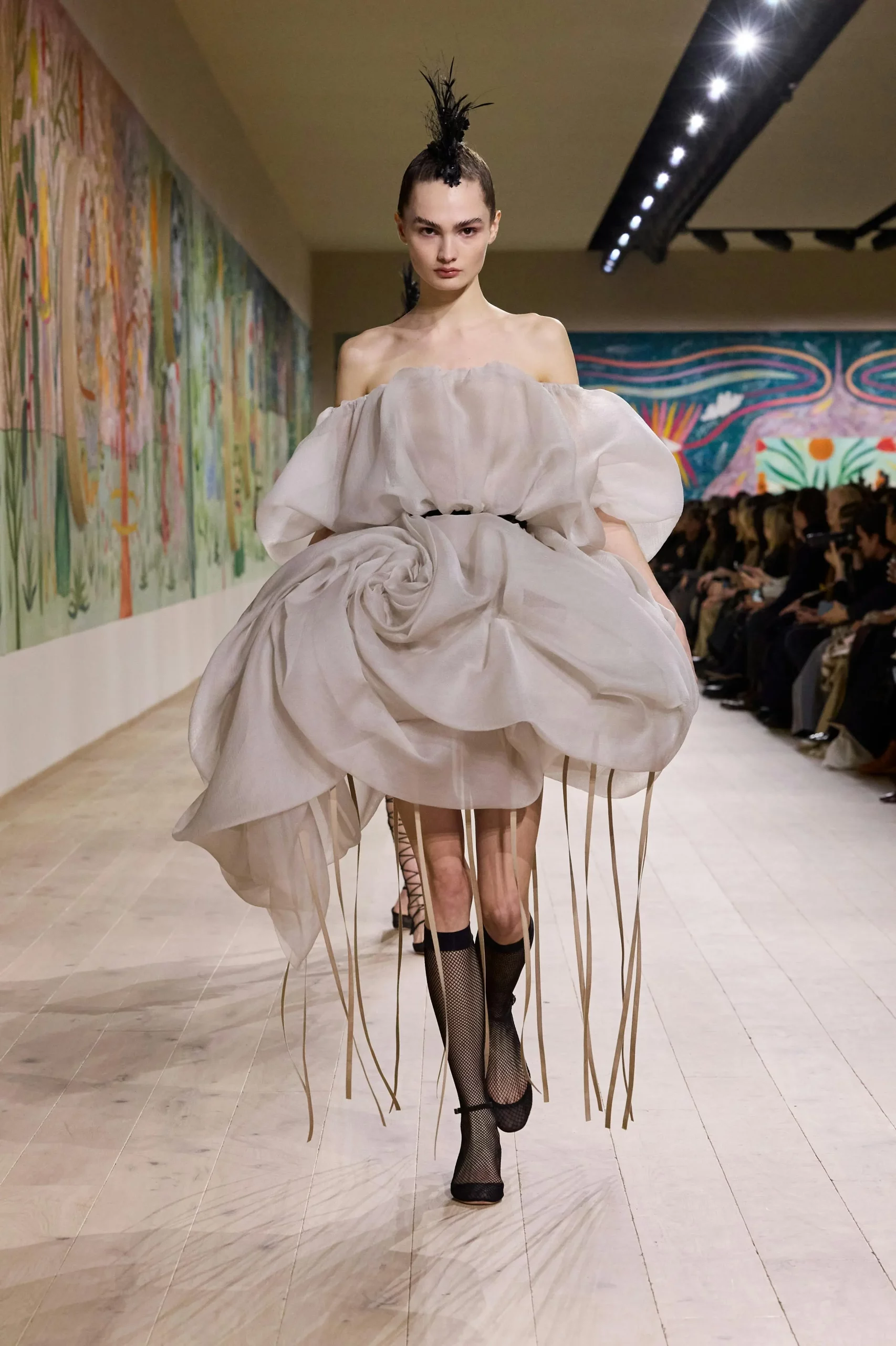 váy bồng voan màu xám Dior