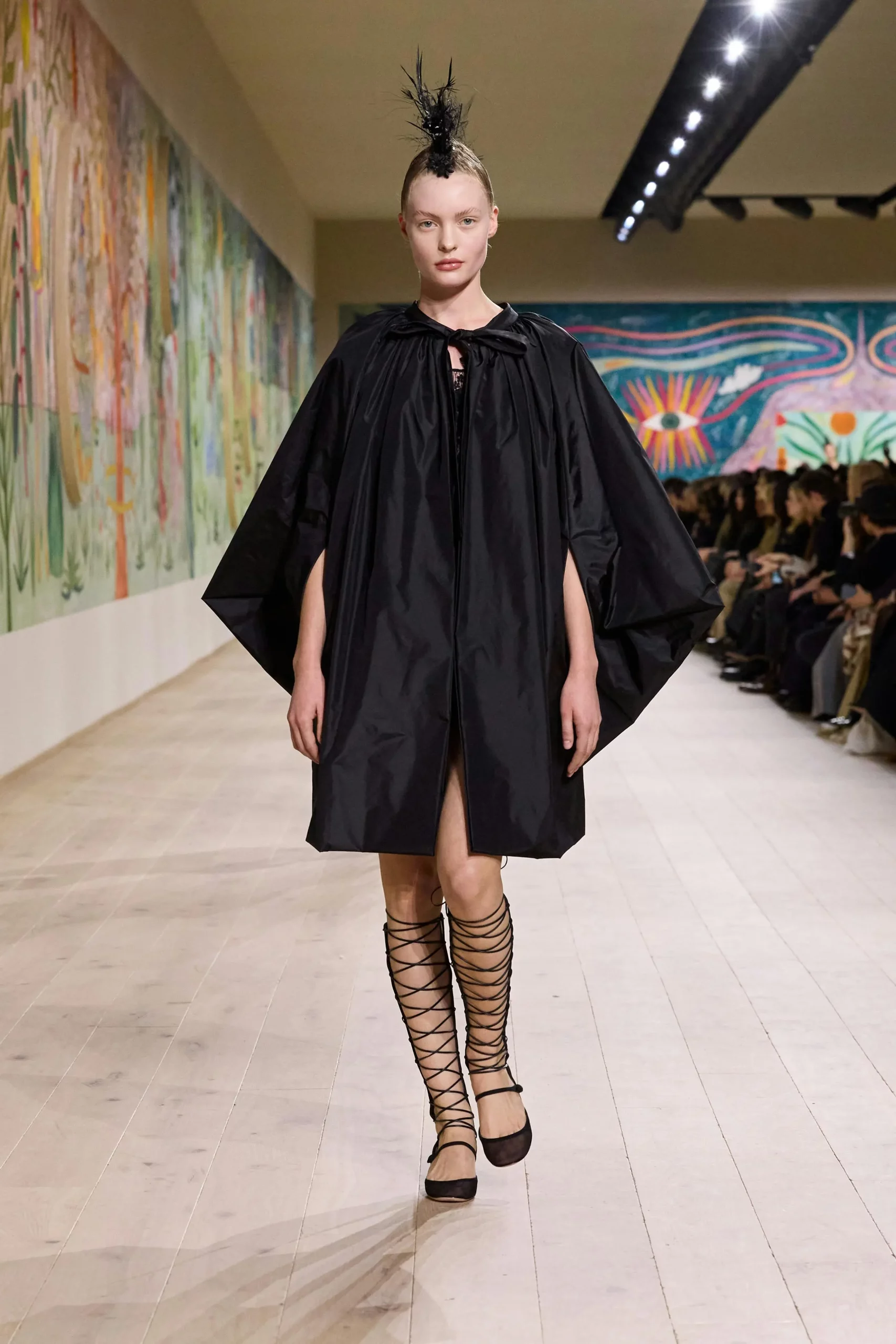 váy cánh xoè màu đen Dior