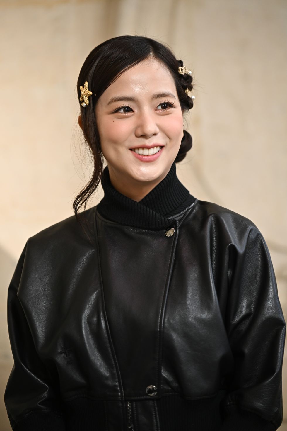 Jisoo diện thời trang Dior Haute Couture 2025
