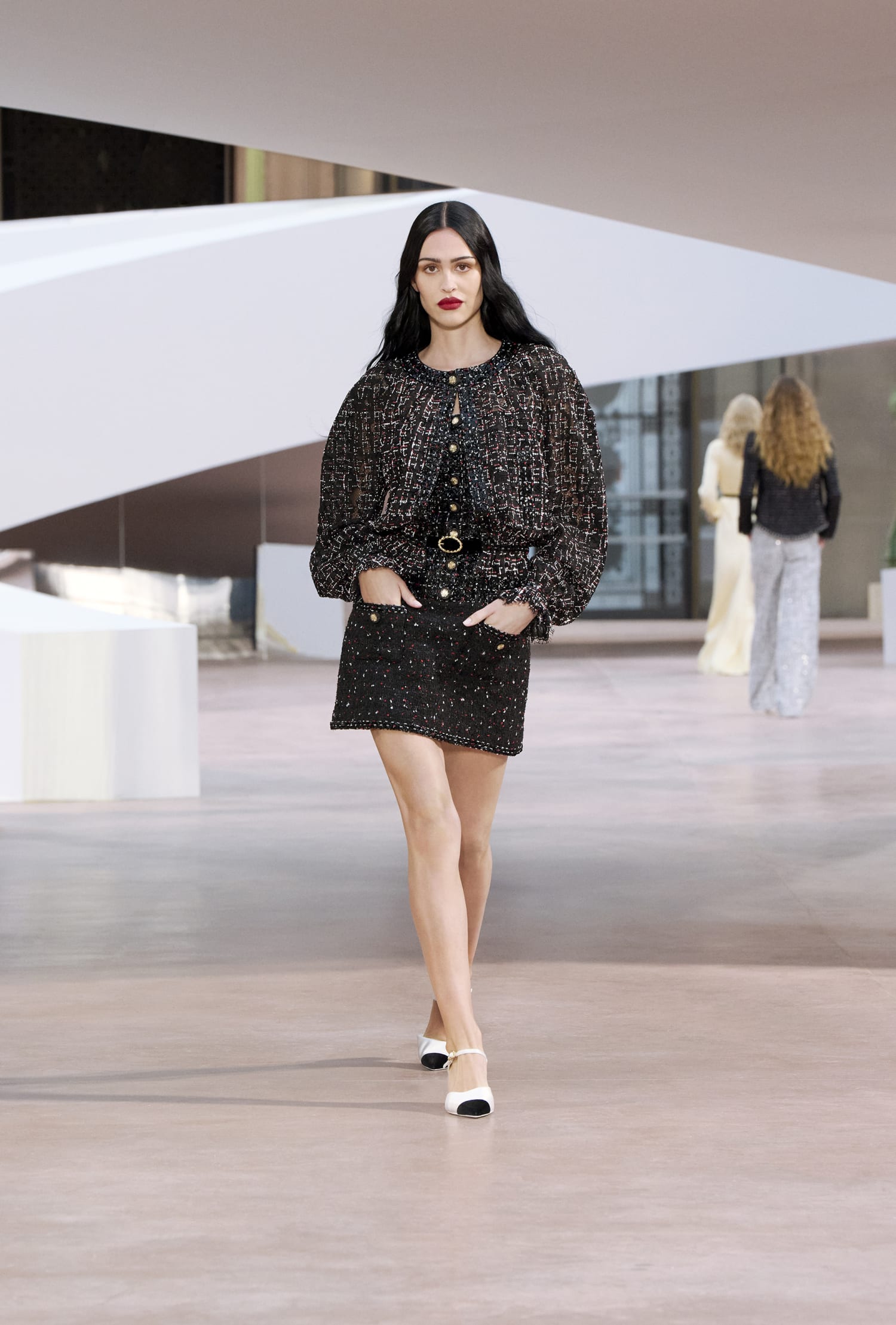 Thiết kế đen chanel haute couture
