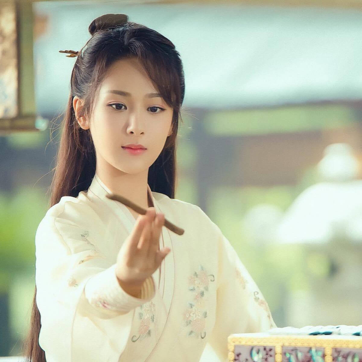 dương tử vai cẩm mịch