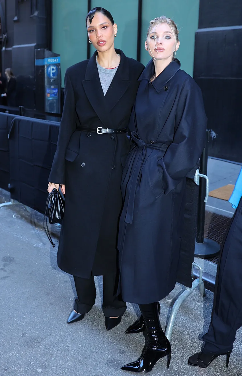 thời trang Nara Smith và Elsa Hosk tại show diễn Calvin Klein
