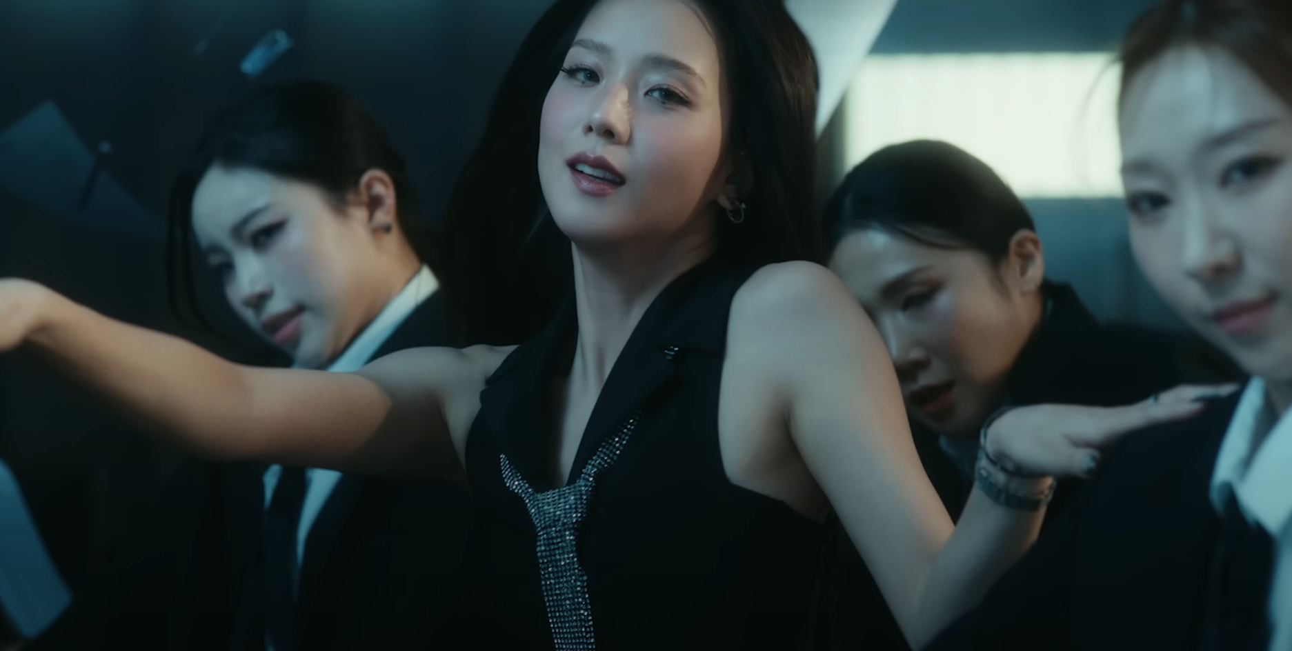 phụ kiện thời trang jisoo