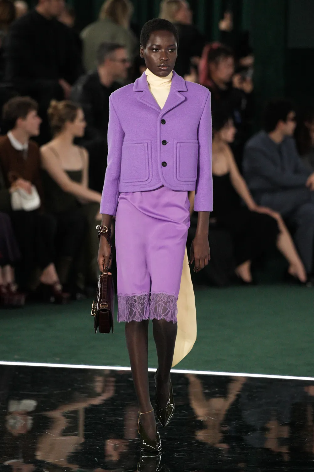 Gucci váy ngủ
