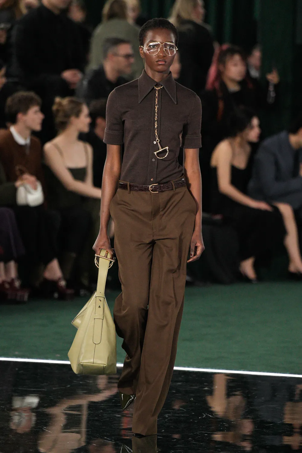 quần ống suông gucci