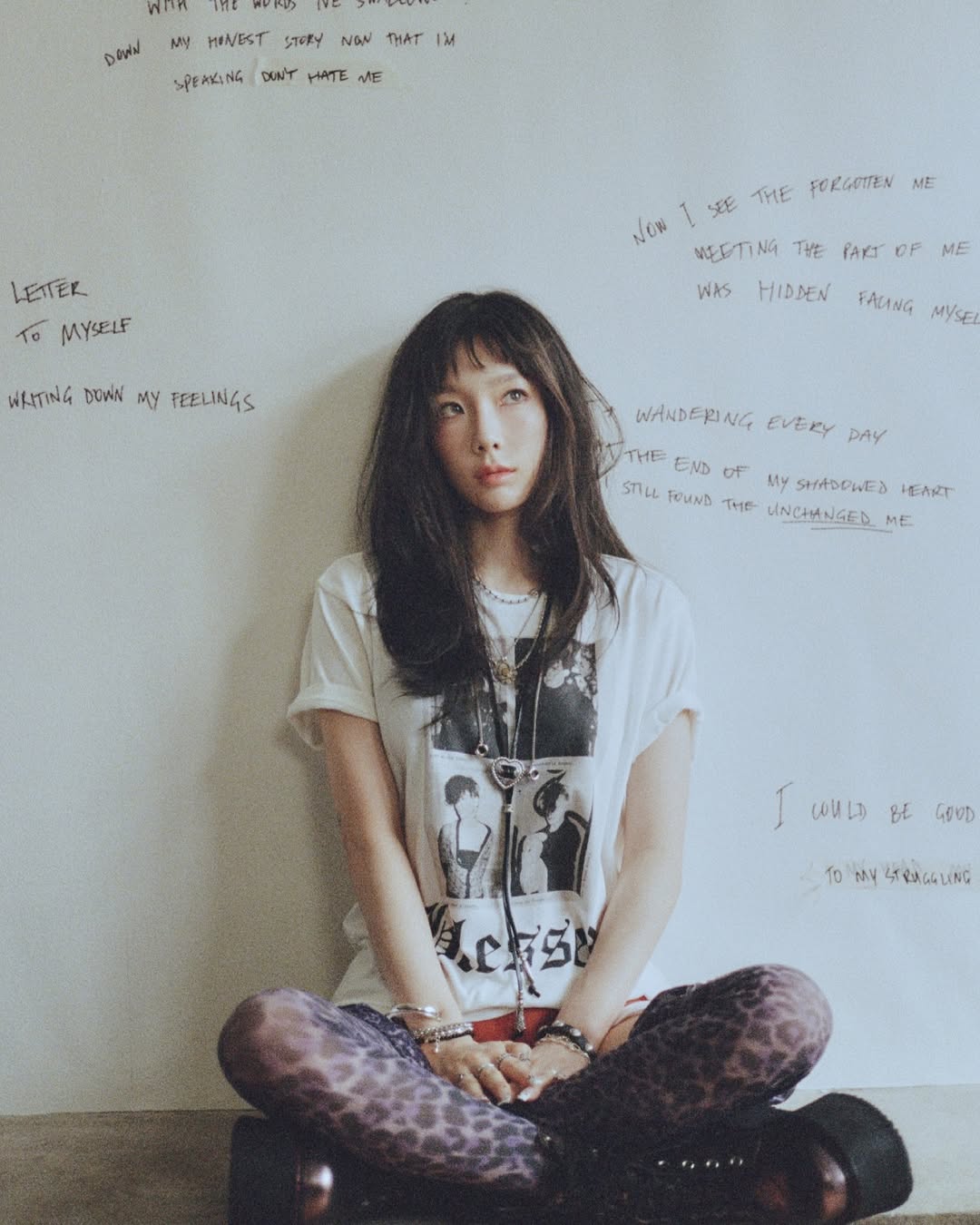 taeyeon_ss  áo thun ngắn tay