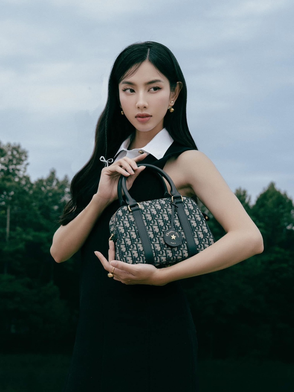 túi dior thùy tiên