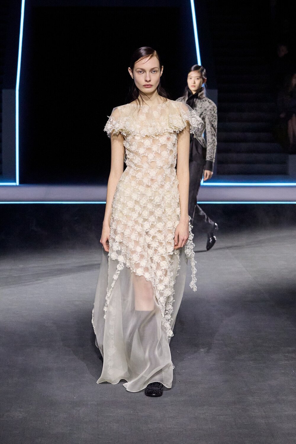 váy voan hoa nổi BST Dior Thu-Đông 2025