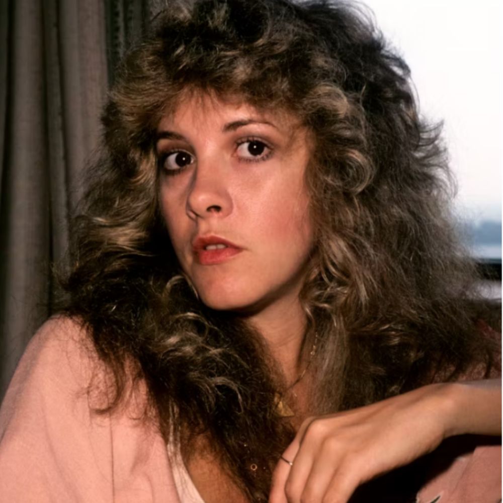 Stevie Nicks và kiểu tóc Shag được uốn