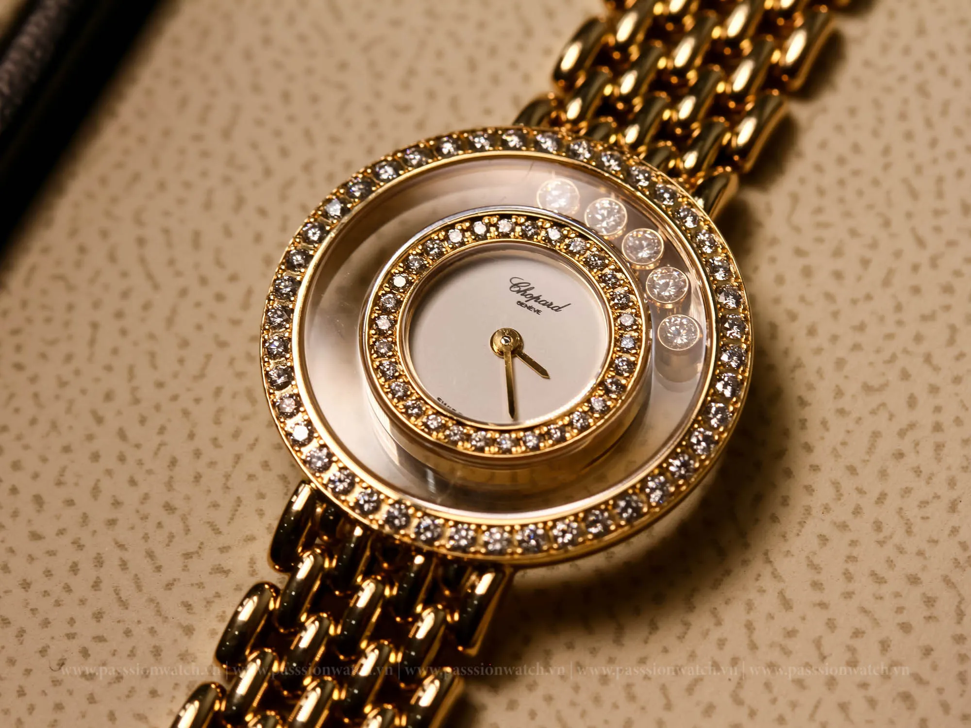 đồng hồ đính kim cương chopard
