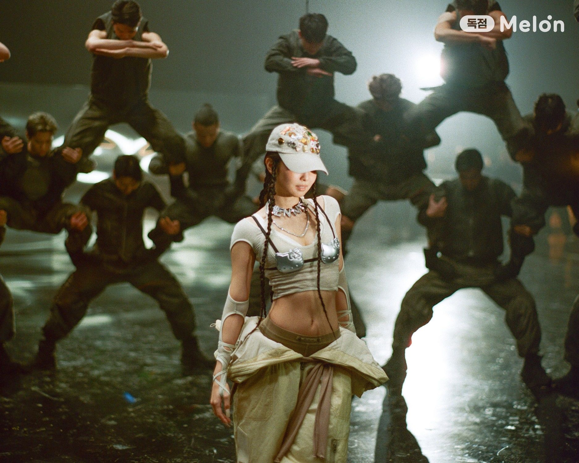 elle-like-jennie-thoi-trang-mv (7)