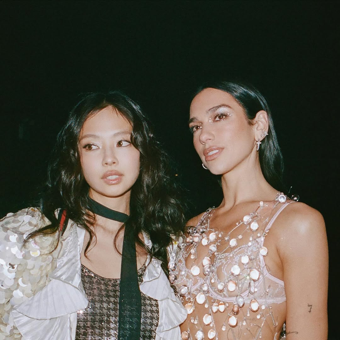 elle-jennie-dua-handlebars-thoi-trang