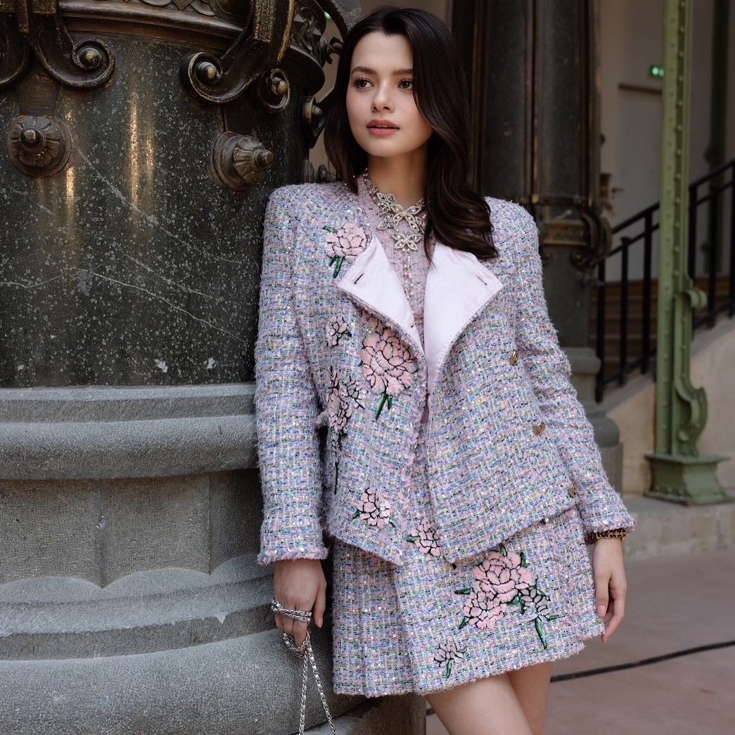 Becky Armstrong tại show Chanel.