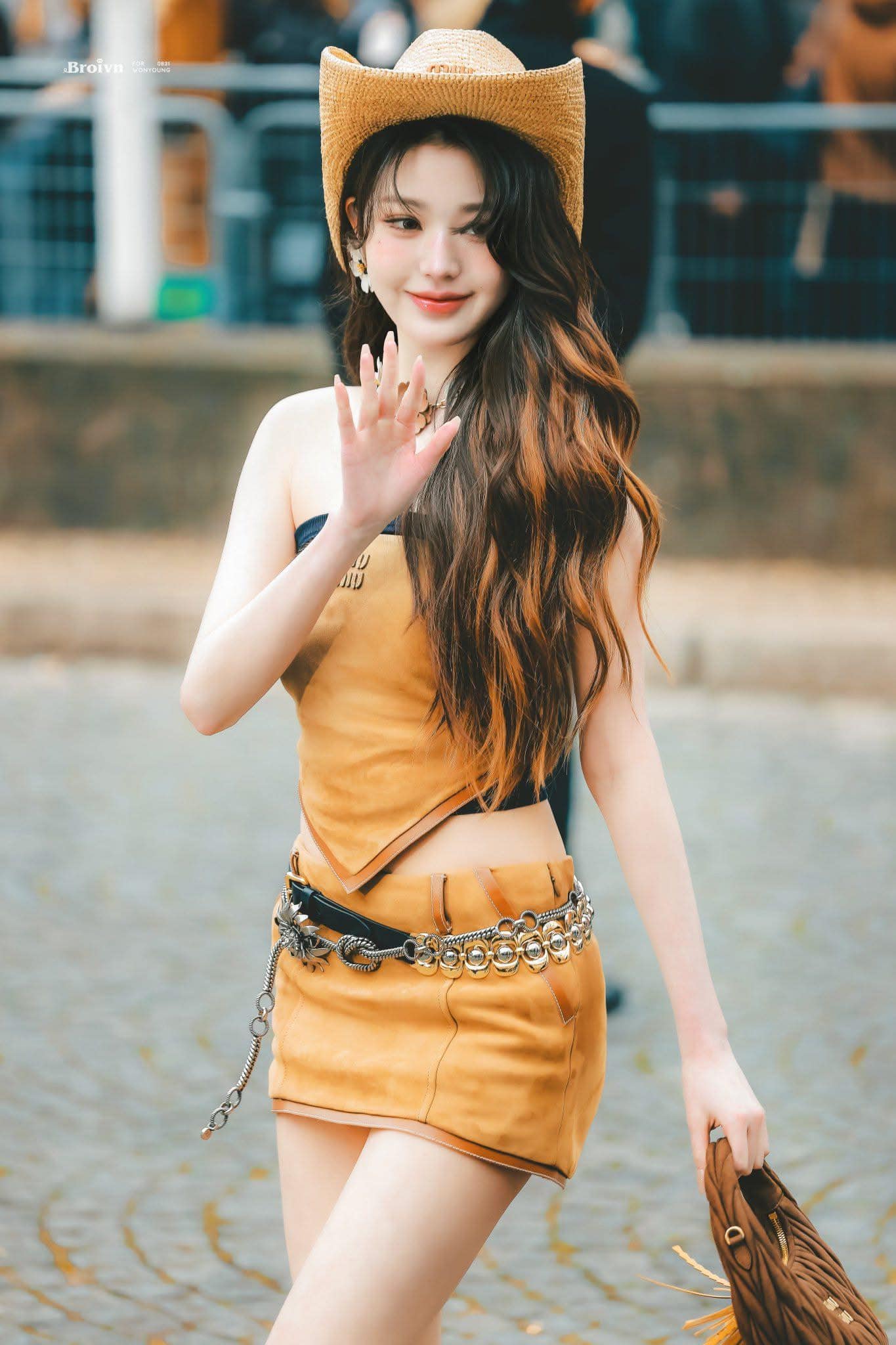 sao hàn wonyoung tại fw25