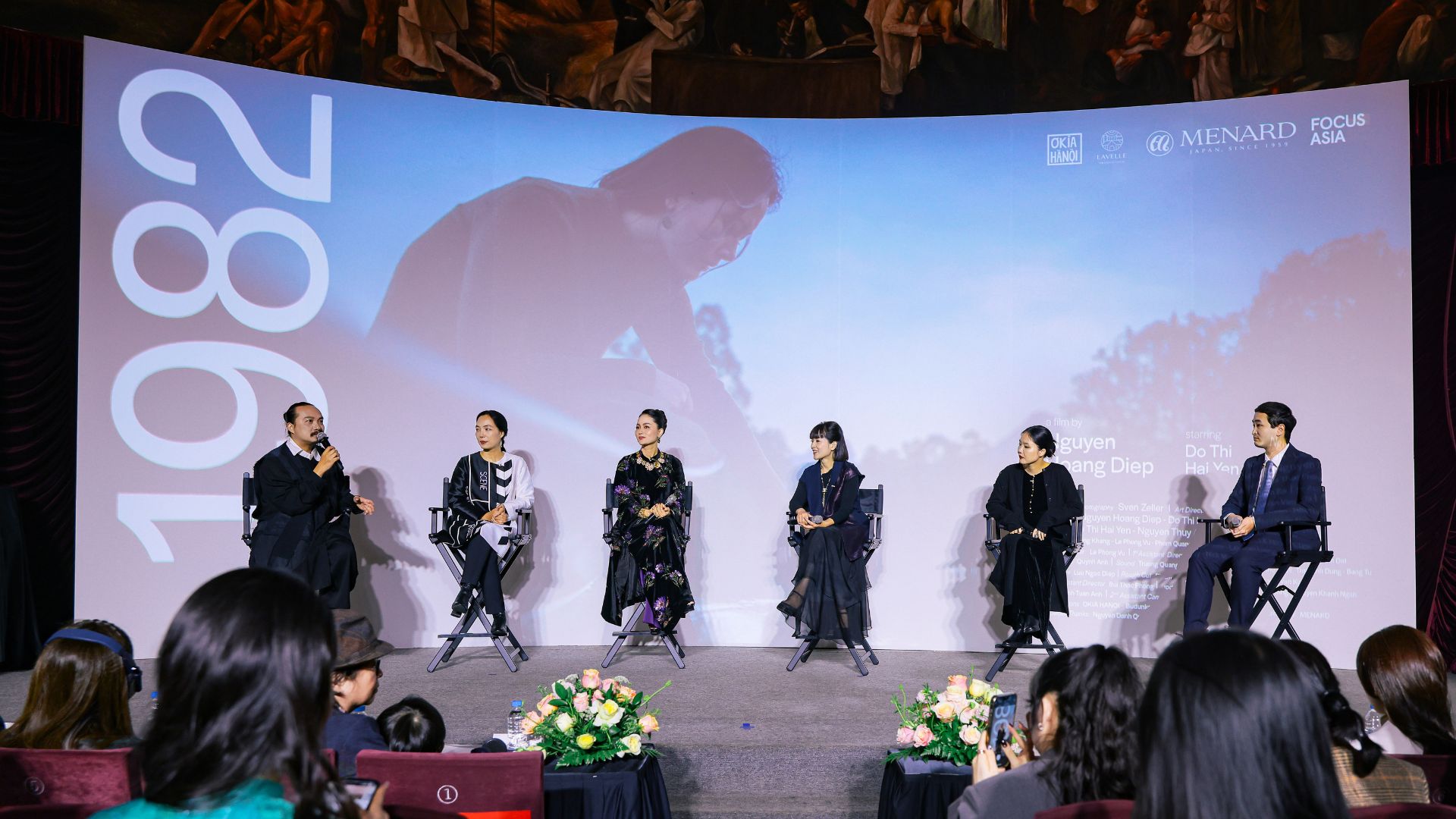 Hình ảnh tọa đàm điện ảnh We Viva Cinema do Menard bảo trợ trước thềm first look ”1982”.