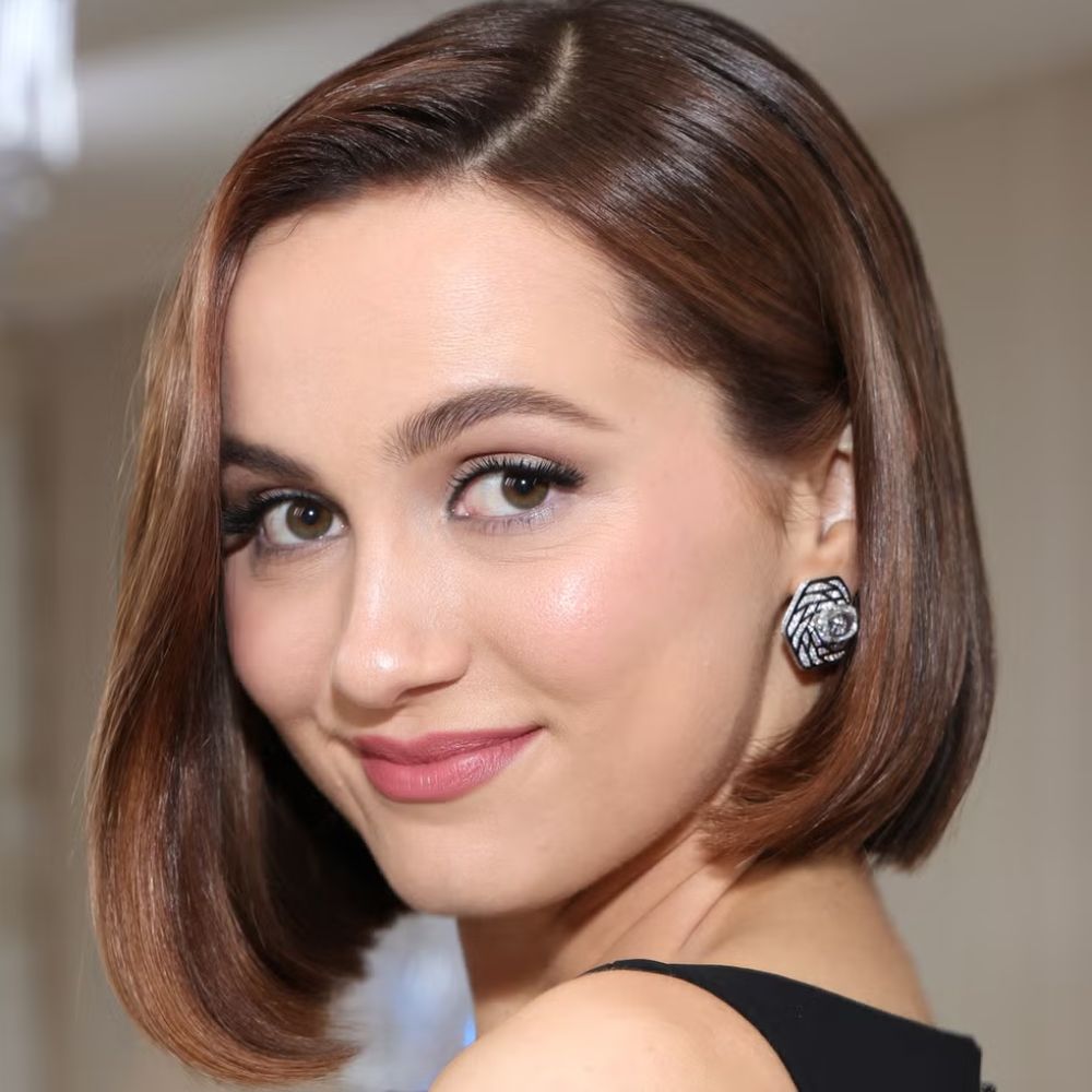 Hình ảnh Maude Apatow với kiểu tóc bob "old money" sang trọng.