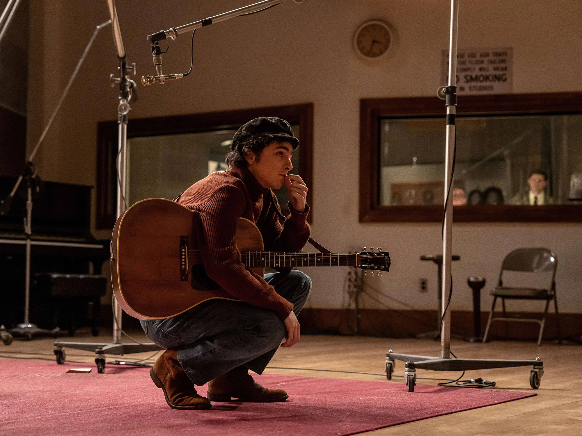 timothee chalamet trong vai bob dylan