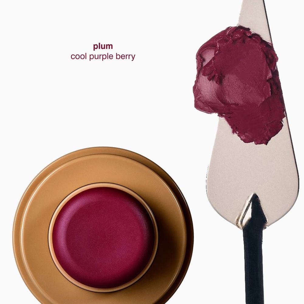 Má hồng Rhode màu Plum cho phong cách "blueberry blush".