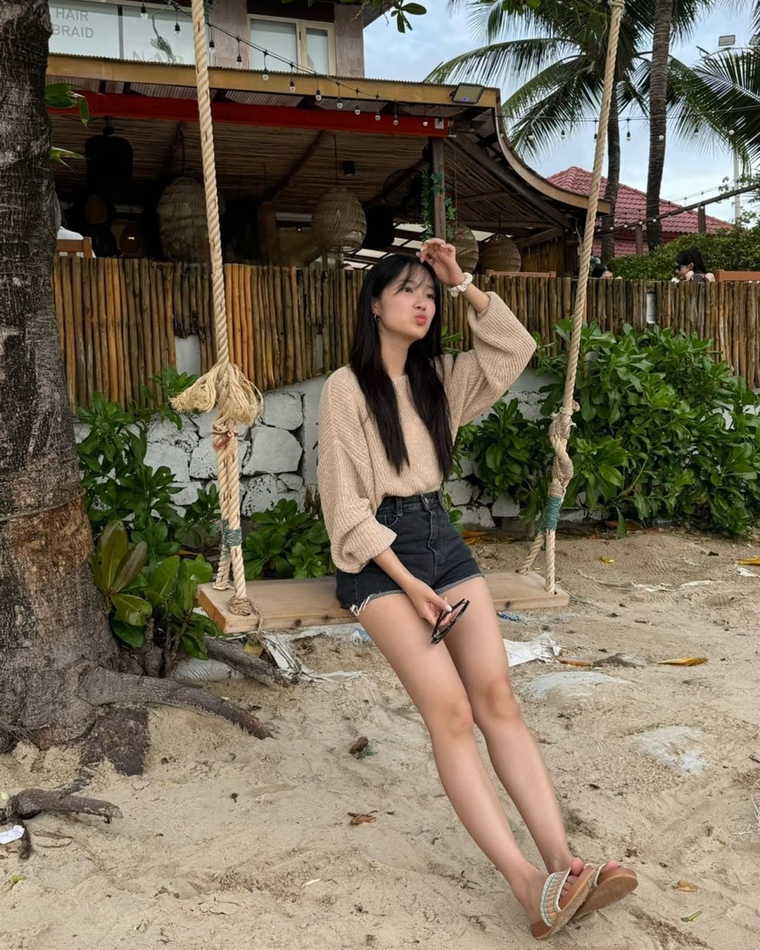 dép cói đi biển