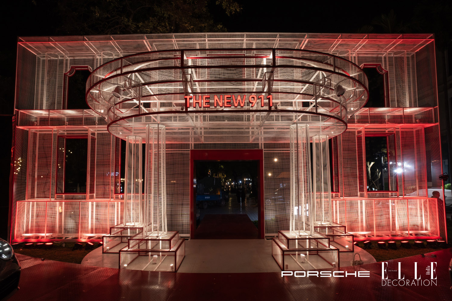 Porsche x ELLE Decoration Vietnam thiết kế sân khấu ra mắt