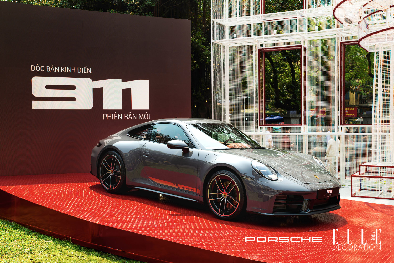 Porsche x ELLE Decoration Vietnam mẫu xe 911 mới