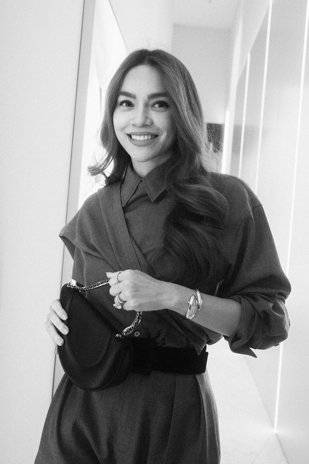 hồ ngọc hà trong booth bvlgari