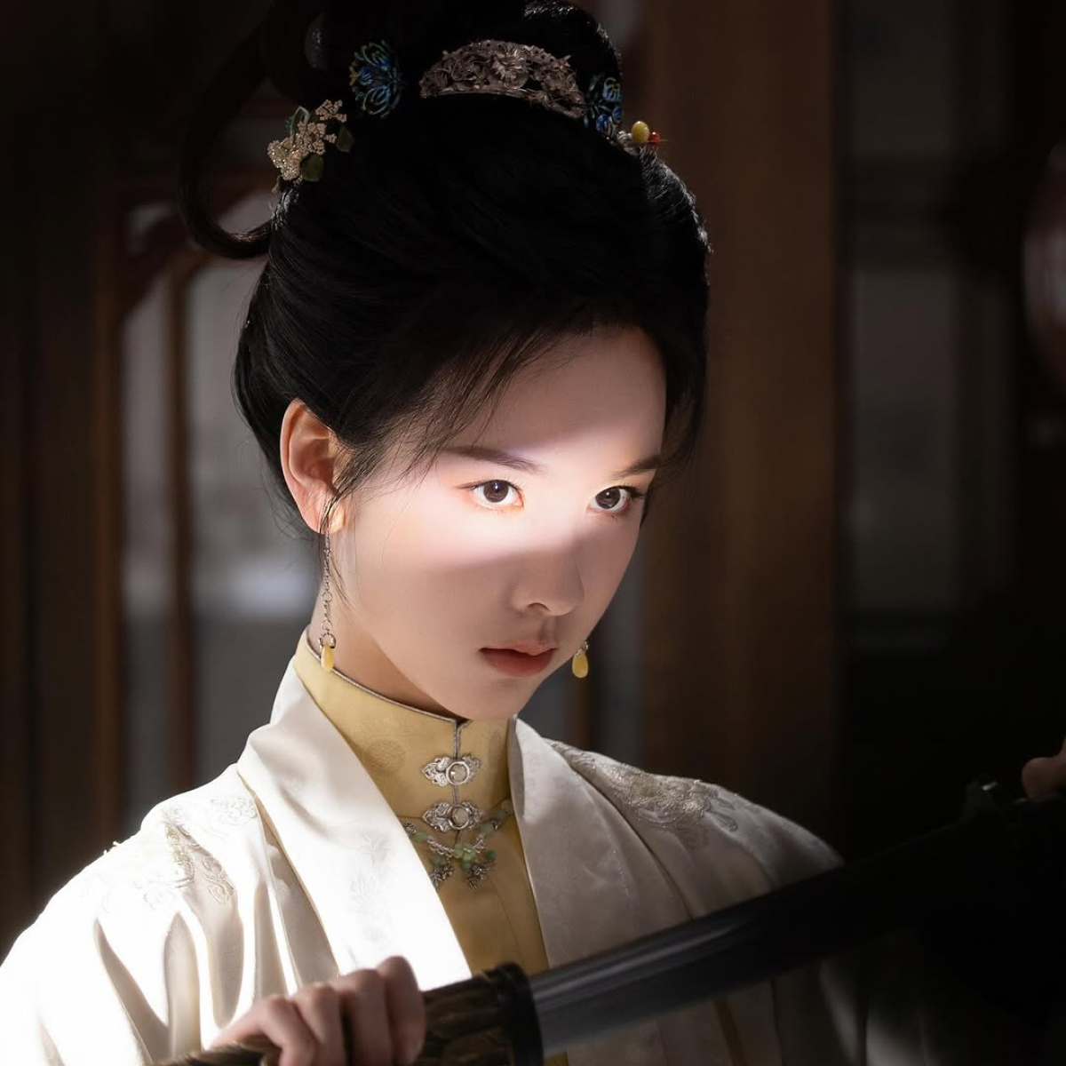 trần đô linh quý nữ 