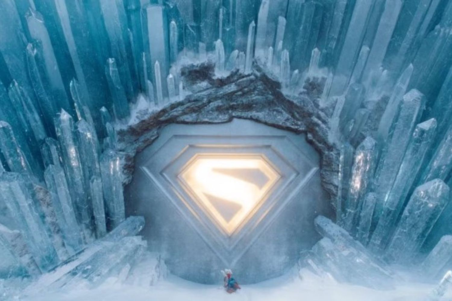 C Studios đã chính thức ra mắt trailer mở rộng của bộ phim Superman.