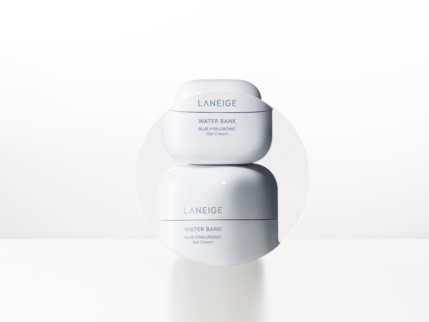 Hai hũ kem dưỡng ẩm Laneige Water Bank Blue Hyaluronic Gel Cream xếp chồng