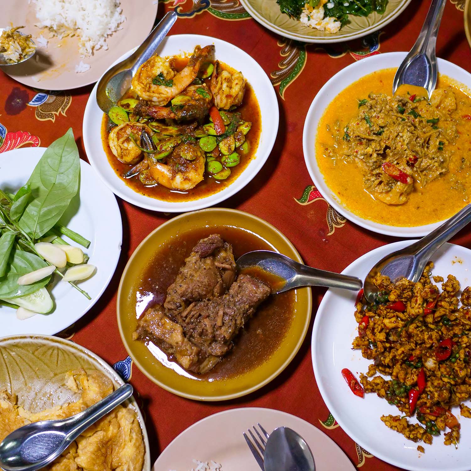 Các món ăn dân dã của nhà hàng Naam Yoi tại Phuket