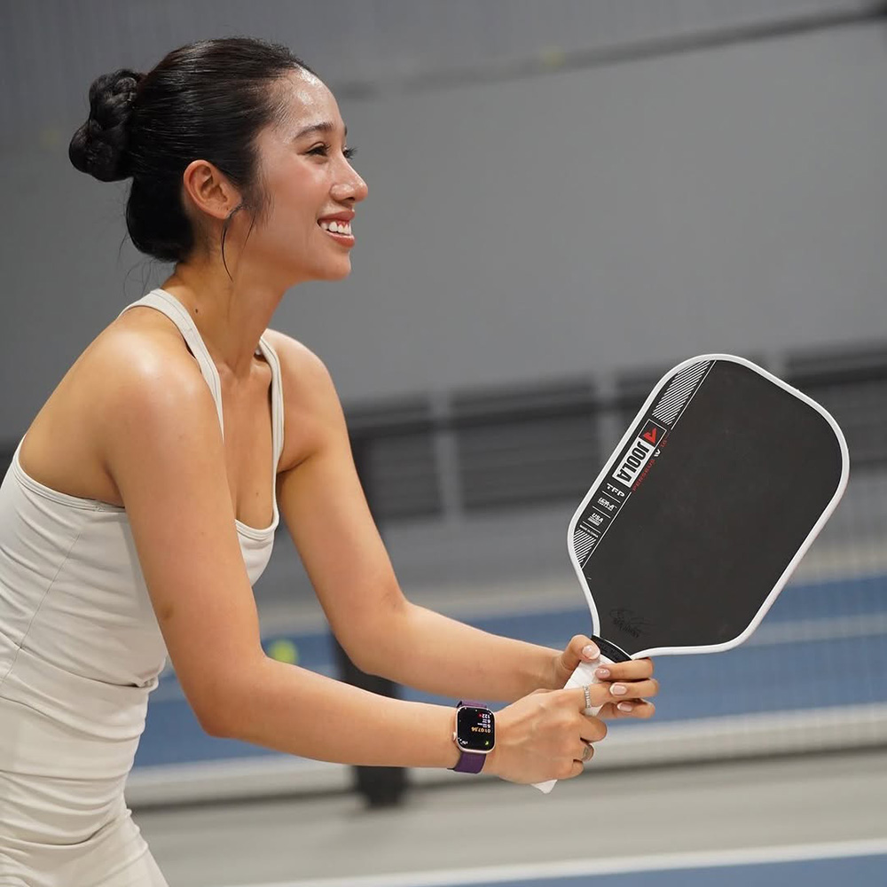 influencer dùng apple watch series 10 chơi pickleball