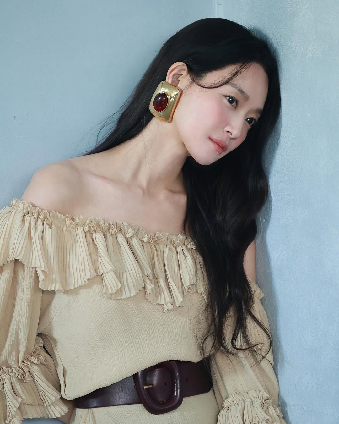 phụ kiện shin min ah trong karma
