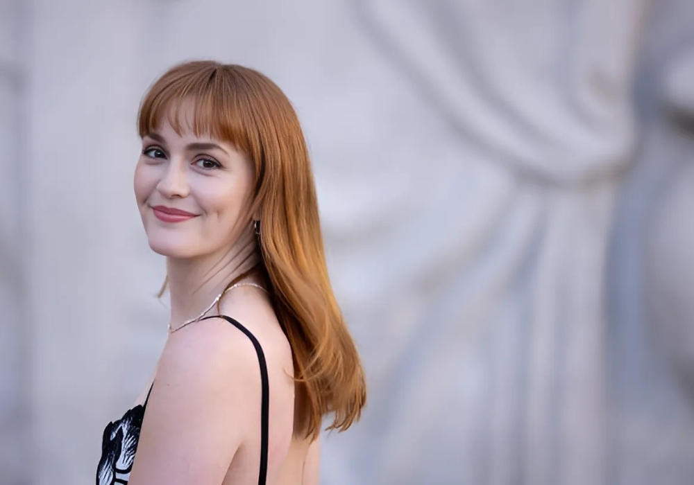 Leighton Meester trong mái tóc màu đồng