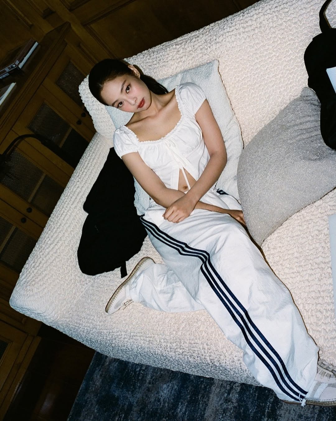 jennie mặc đồ thể thao 