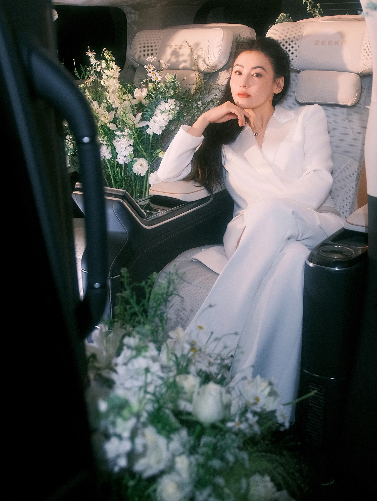 phong cách menwwear Trương Bá Chi