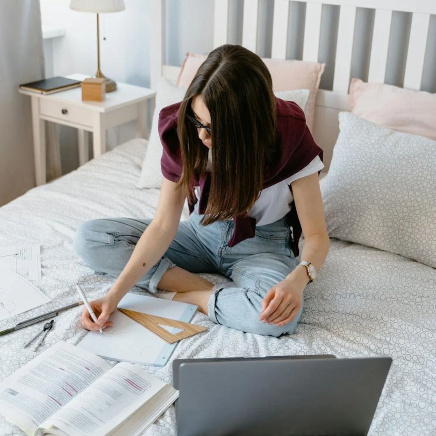 Cô gái sở hữu thói quen giúp cô luôn thành công trong công việc.