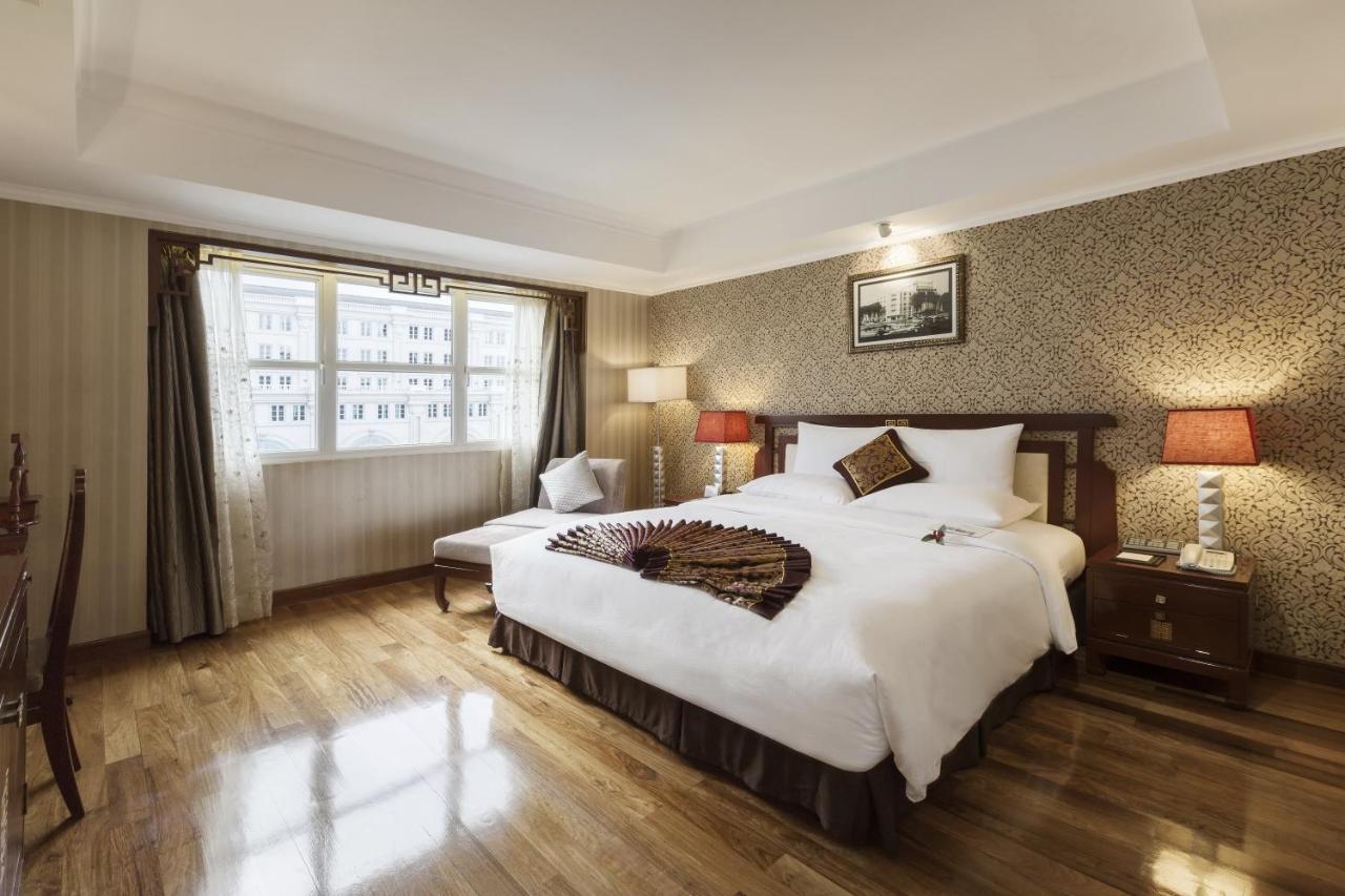 rex hotel saigon