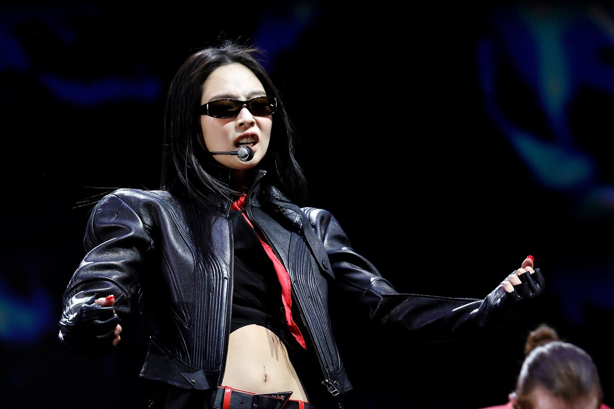 áo croptop jennie