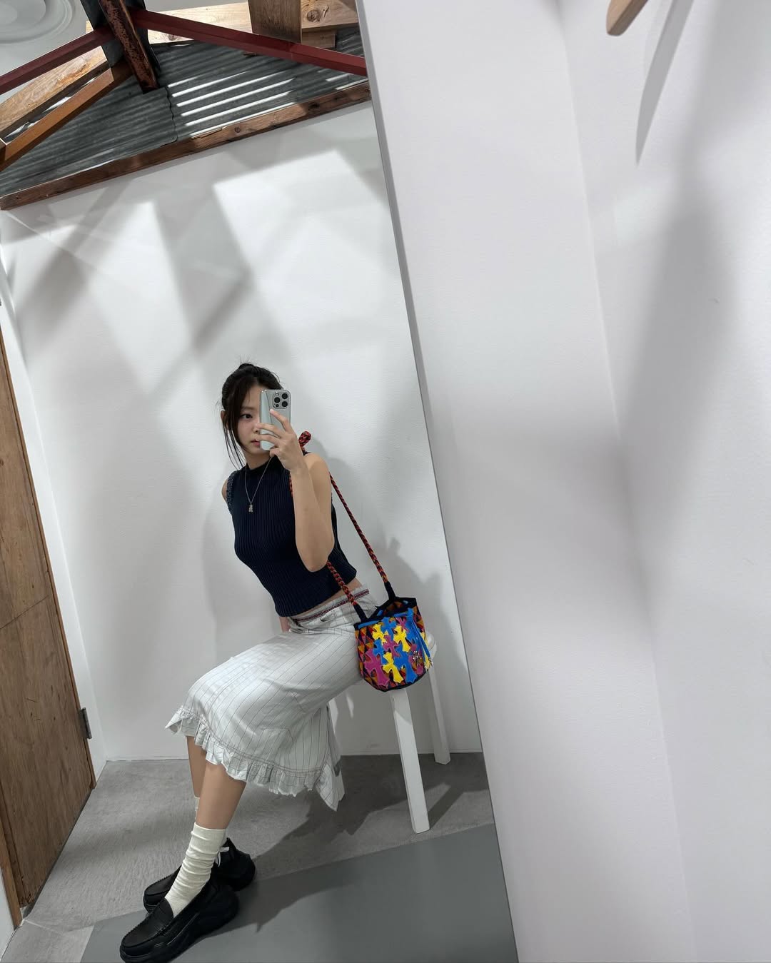 Jennie áo tank top