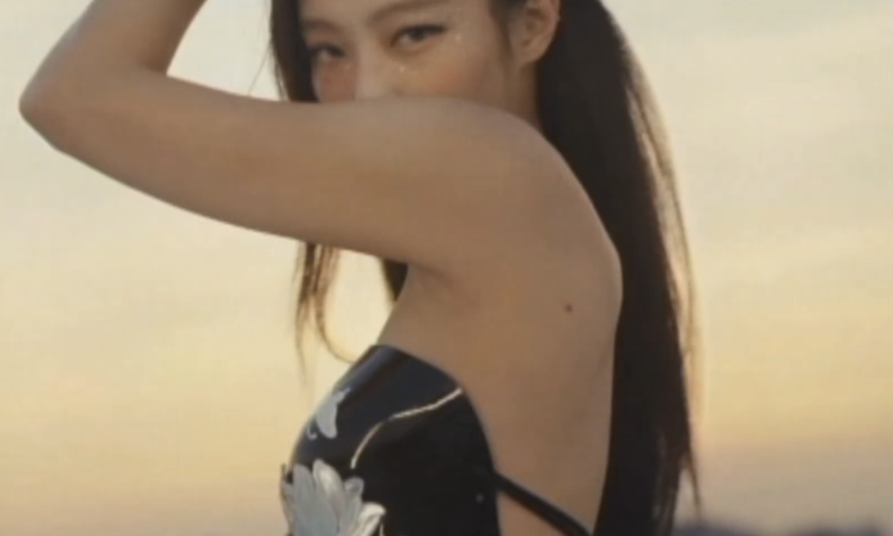 elle-thoi-trang-jennie-seoul-city-14
