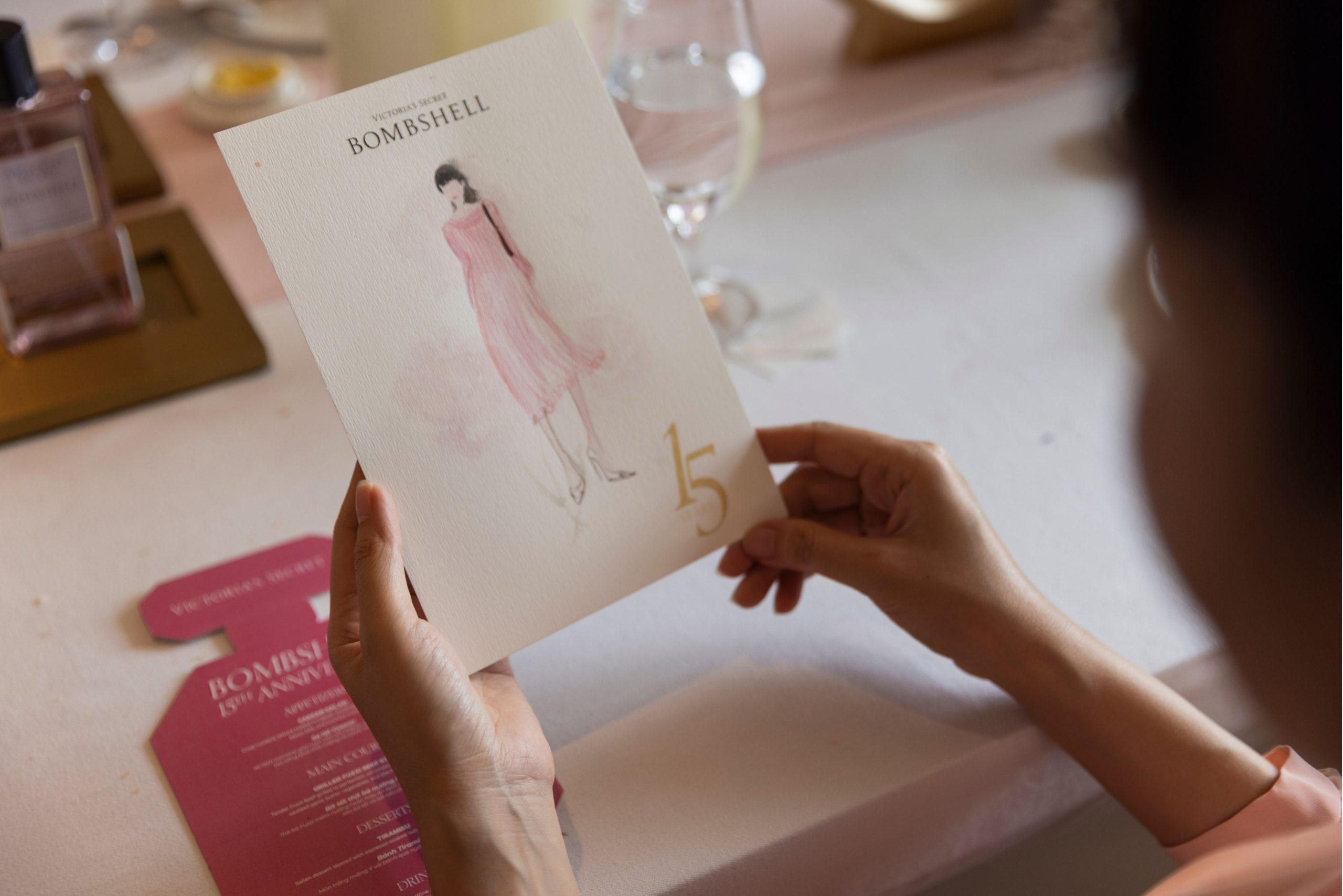 Hình ảnh chân dung tại sự kiện của Victoria's Secret.