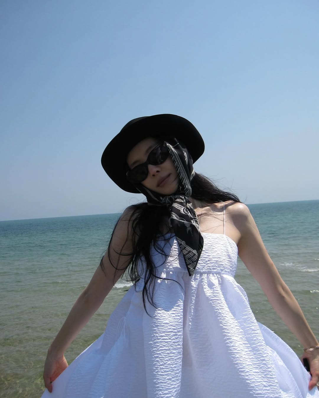 đầm suông búp bê trắng cột nơ